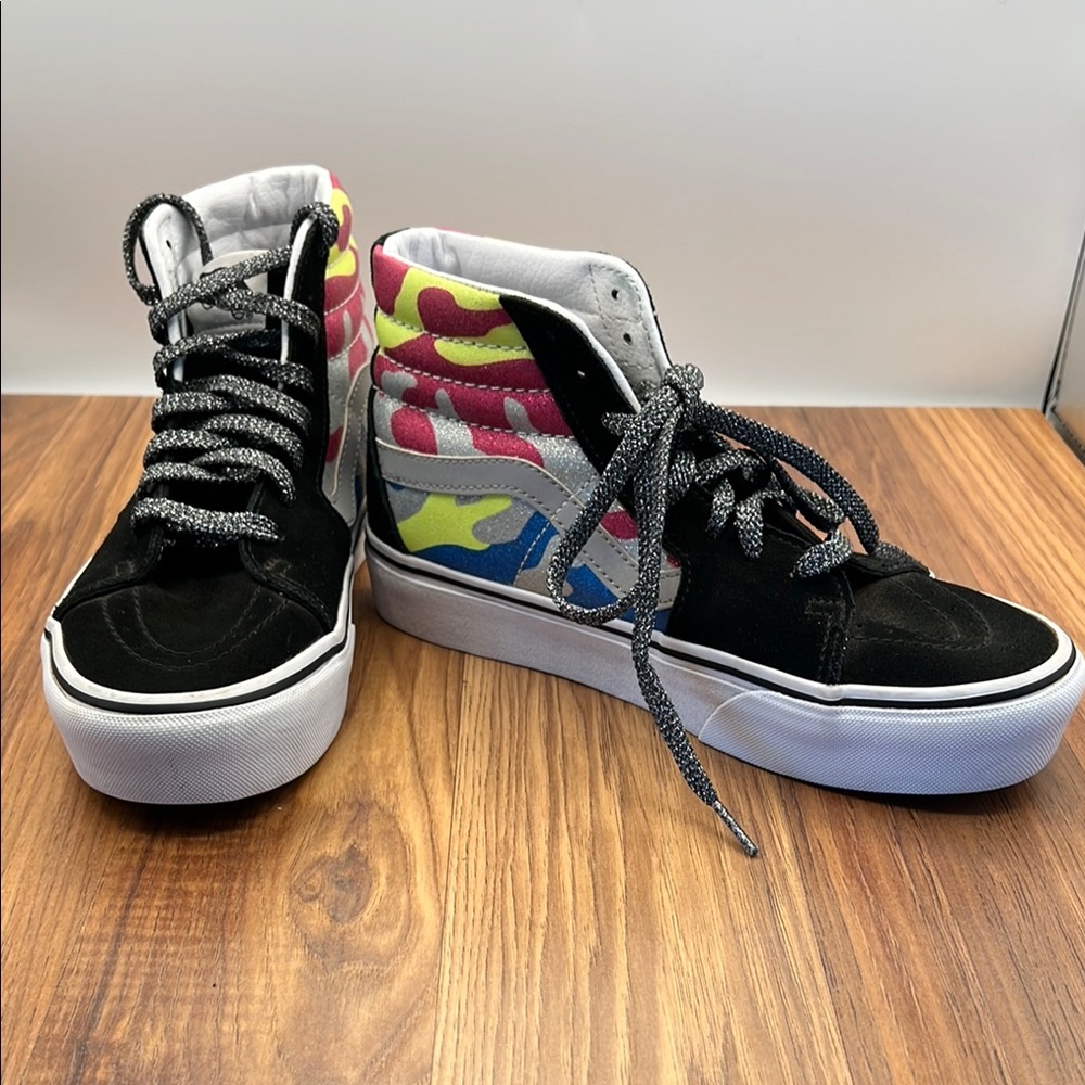 Vans High-Top Sneakers- Skater, Skateboard Show - Black and Multicolor Camo